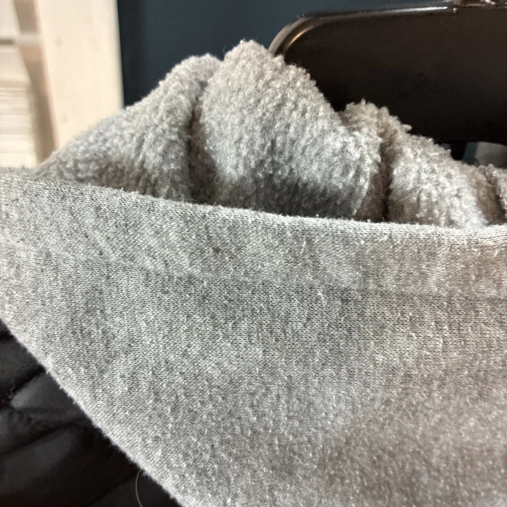 Carter's Boys Black And‎ Grey Winter Jacket Size 6